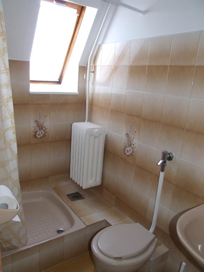 Révész Vendégház Harkány Chambre photo