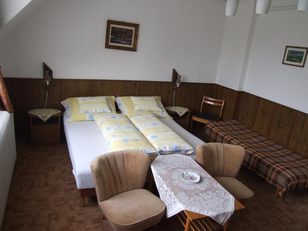 Révész Vendégház Harkány Chambre photo