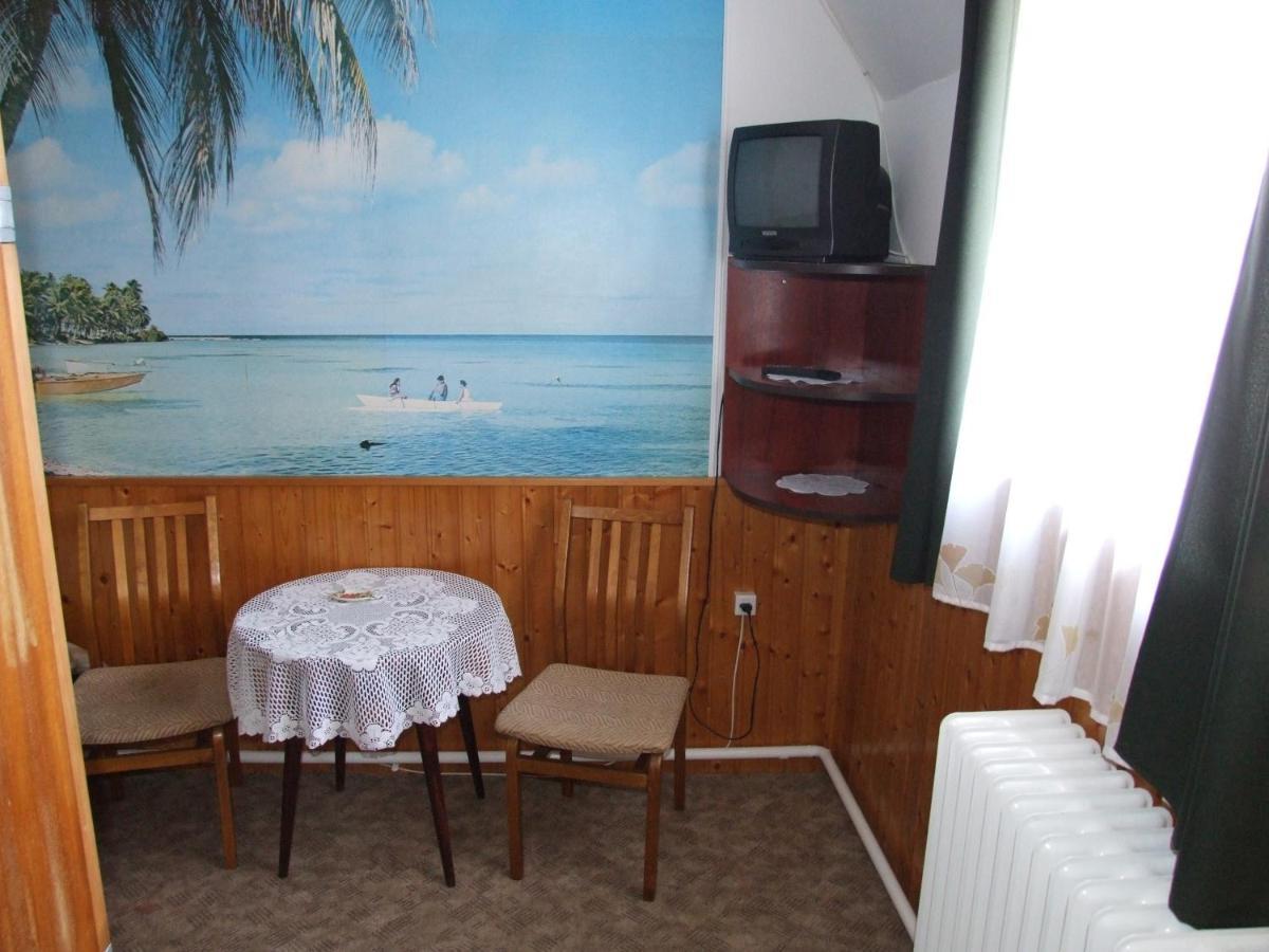 Révész Vendégház Harkány Chambre photo